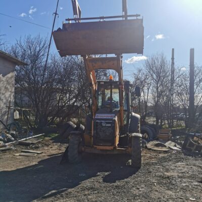Buldo Excavator Case 580